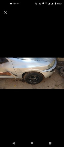 Imagem 2 de 6 de Chevrolet Celta 2002 1.0 3p