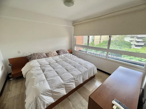 Imagen 10 de 21 de Apartamento En En Venta En Altamira #24-3727 Josmary Sanjuan