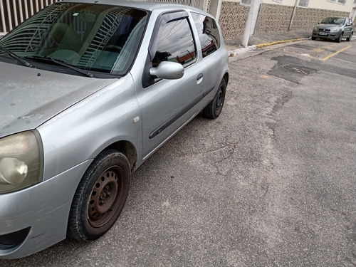 Renault Clio 2007 1.0 16v Authentique Hi-flex 3p