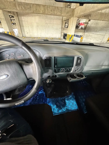 Ford F-150 4.2 Xl Style Side 4x4