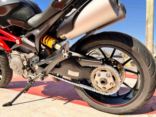 Imagen 18 de 25 de Ducati Monster 796