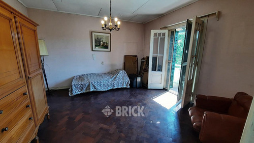 Casa Tipo Chalet Colonial En Espect Lote De 20x35.35 Mts - 707 M2 De Lote Gran Parque Arbolado