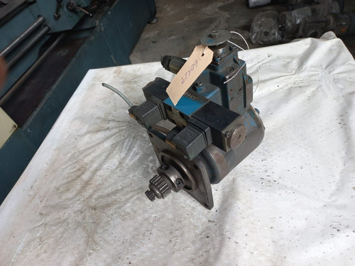 Motor Hidráulico Com Válvula Direcional / -- 60529