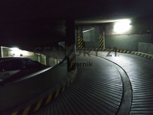 Imagen 7 de 10 de Venta Cochera Doble En El Centro, Caba, Oportunidad.