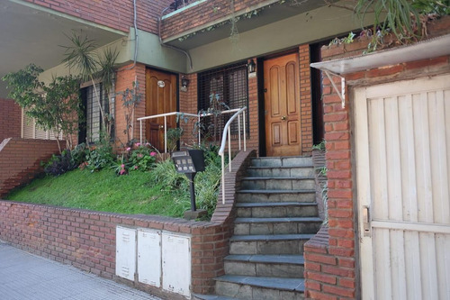 Venta-duplex De 4 Amb. C/patio Y Cochera Cubierta