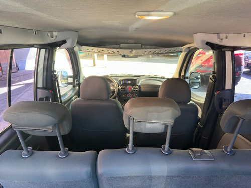 Fiat Doblo 1.8 16v Essence 7l Flex 5p