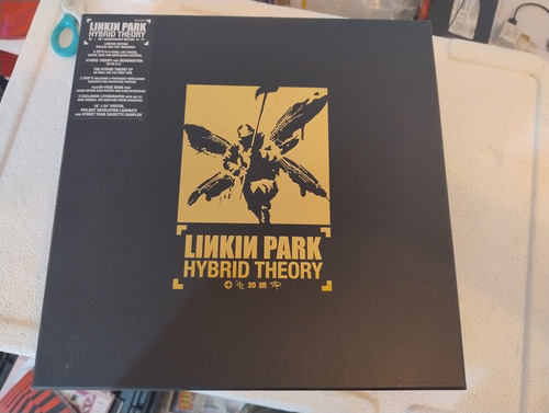 Linkin Park - Hybrid Theory Deluxe Box Box (Usado)