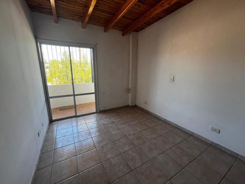 Venta Edificio En Godoy Cruz (clínica,deptos,ofi)