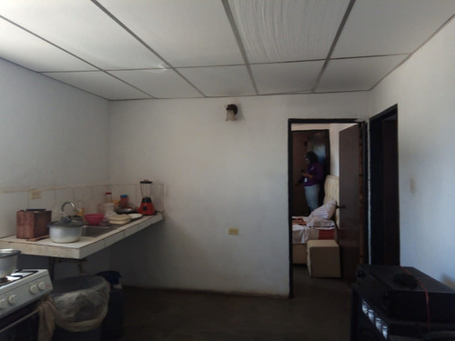 Imagen 11 de 13 de Edificio Con Apartamentos - Local Valencia Sur La Candelaria