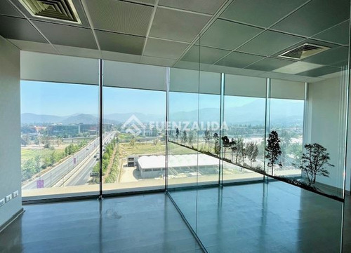 Arriendo Oficina 130 M2 En Avda La Dehesa Vistas Despejadas