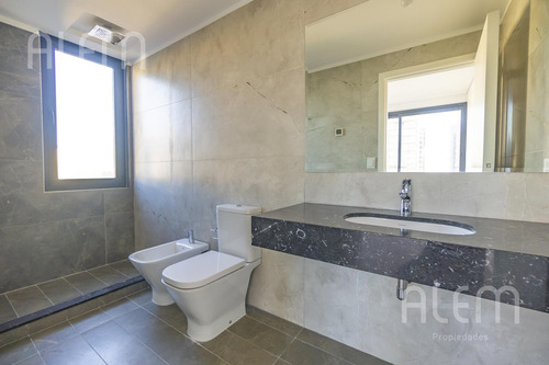 Departamento De 3 Ambientes En Venta En Las Lomitas Street