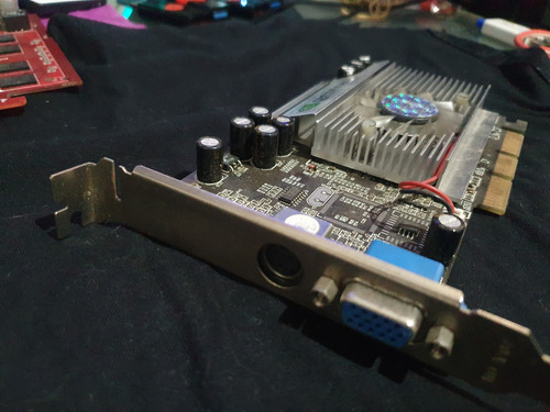 Placas De Vídeo Repuesto Geforce 7600 Gs Y Fx 5500 (Usado)