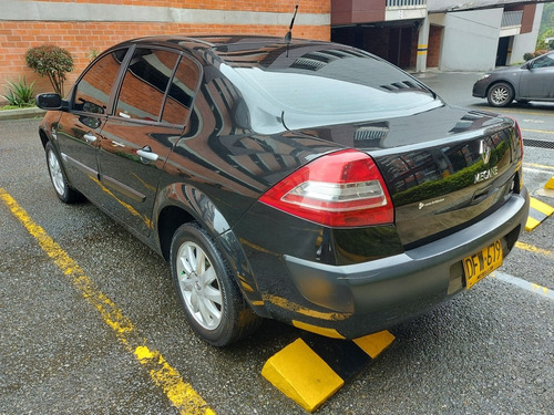 Imagen 5 de 13 de Renault Megane 2 2.0 Odeon