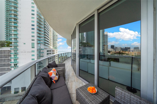 Vive El Lujo Frente Al Mar En Edgewater, Departamento Exclusivo En Venta