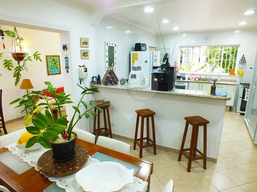 Sobrado Residencial - 375-im23226