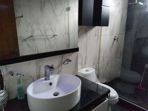 Imagen 11 de 12 de Pentahouse Amplio Y Fresco En La Urbanización Los Caobos Maracay 22-14245