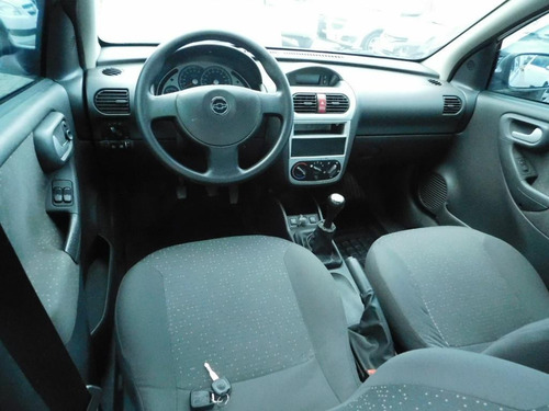 Chevrolet Corsa Premium 1.4 8v 4p