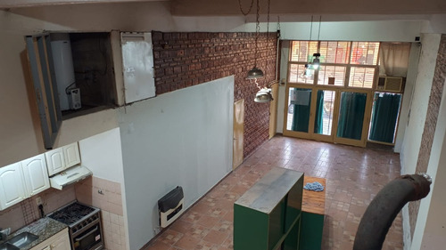 Alquiler De Importante Local Sobre Avenida - Barrio Belgrano - Disponible Agosto