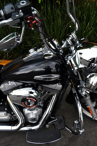Imagen 10 de 15 de Poderosa Harley Davidson Dyna Switchback 1690 Equipada 6 Vel