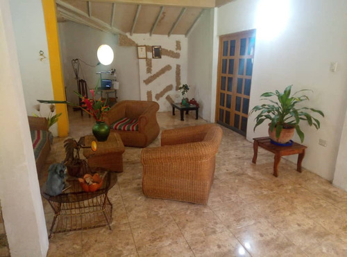 Casa En Bejuma, Carabobo En Venta - 644 Inmobiliaria Maggi.