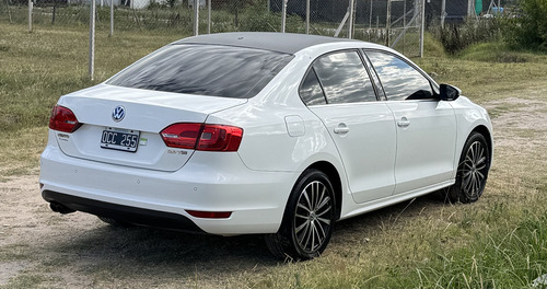 Volkswagen Vento 2.0 Sportline Tsi 200cv Bi-xenon