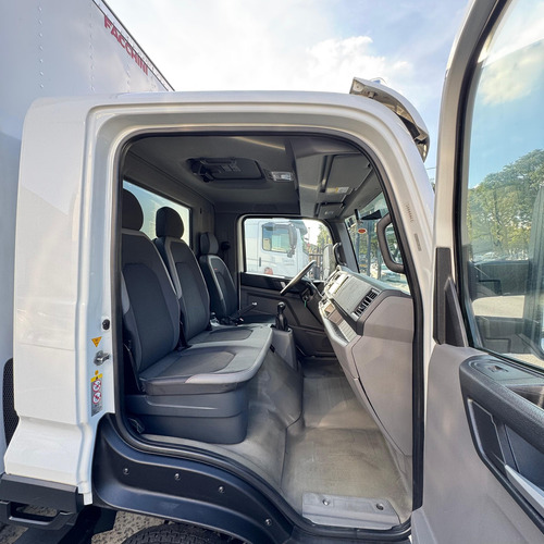 Vw Delivery Express+ Ano 2022 Baú 4x2 Único Dono Financia