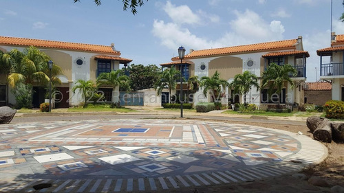 Imagen 2 de 14 de En Venta Amplia Y Cómoda Casa En Conjunto Residencial Privado. Mls 23-5528 04120656408