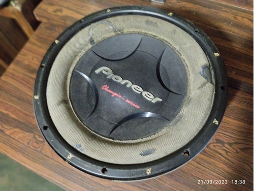 Bajo 12 Pulgada Pioneer 1200w. ,