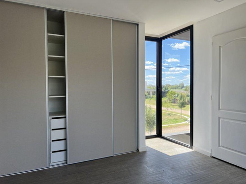 Venta Casa A Estrenar 2 Dormitorios 1 En Suite