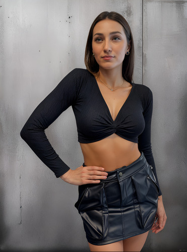 Remera Crop Top Manga Larga Mujer Morley Lycra Escote Nudo