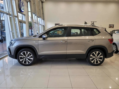Imagen 2 de 25 de Nueva Volkswagen Taos Highline At 250tsi 2023 Autotag 0km Vw