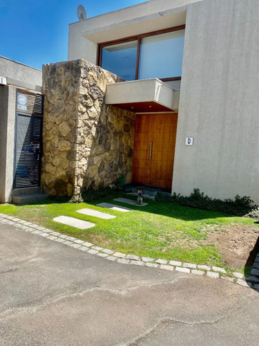 Imagen 2 de 28 de Condominio Onofre Jarpa