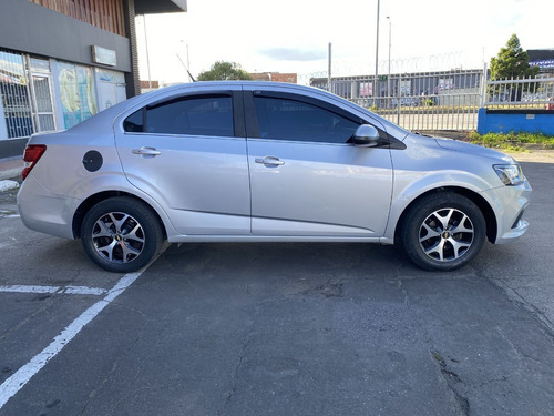 Imagen 5 de 8 de Chevrolet Sonic 2018