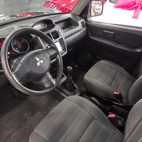Mitsubishi Pajero TR4 2.0 4X2 16V 140CV FLEX 4P MANUAL