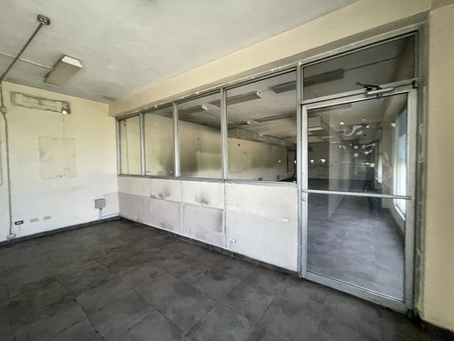 Nave Industrial Alquiler Zona Franca Hainamosa 1