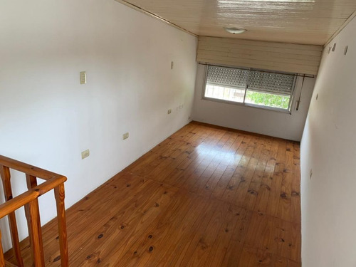 Imagen 8 de 12 de Casa Ph En Venta En Castelar Norte