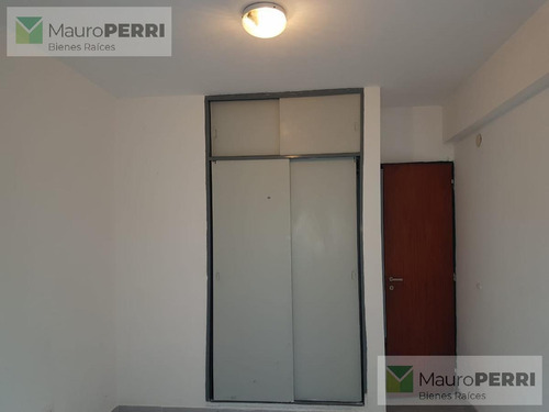 Imagen 2 de 16 de Departamento - La Plata