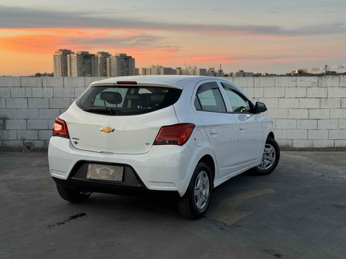 Chevrolet Onix 1.0 MPFI LT 8V FLEX 4P MANUAL