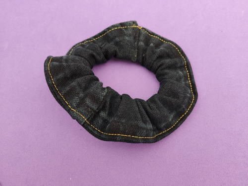 Imagem 6 de 7 de Kit Xuxas De Cabelo Tipo Scrunchies Grande Adulto Tam Maior