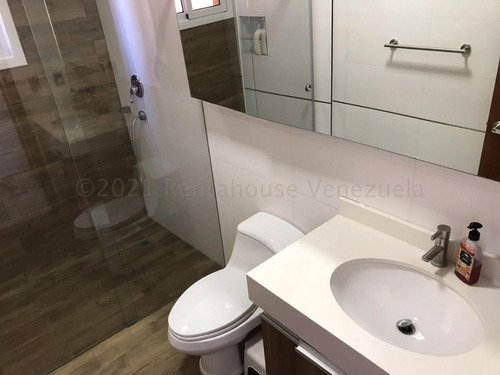 Imagen 14 de 30 de Apartamento En Venta En El Este De Barquisimeto Cuenta Con Planta Electrica Codigo Flex 22;11521 Mehilyn Perez 04145563884