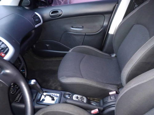 Peugeot 207 1.6 Sedan Xt Tiptronic