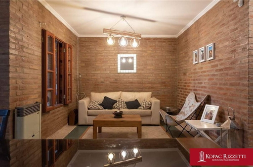 Urca (gines Garcia 3563) - Venta Casa 3 Dormitorios.