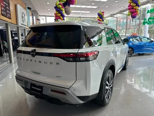 Nissan Pathfinder 3.5 Platinum 4x4 At
