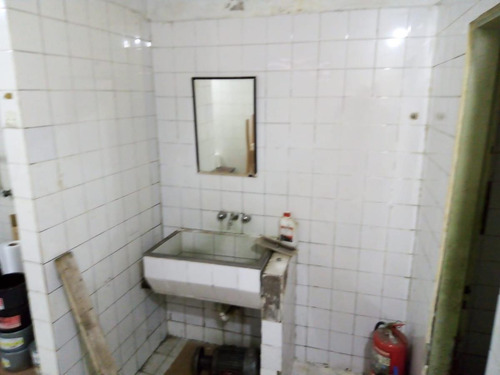 Imagen 11 de 18 de Depósito En Venta - Villa Parque San Lorenzo