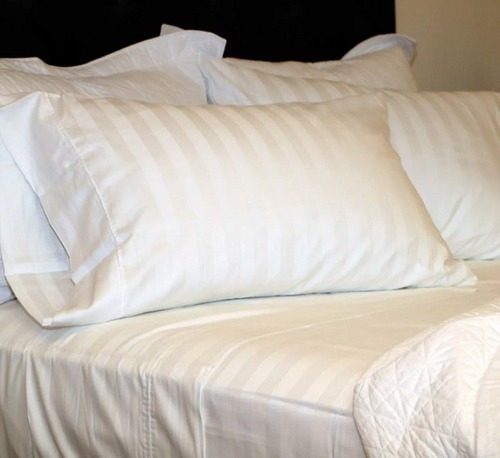 Imagen 1 de 2 de Sábanas King Size 2x2x35 Hotel 320 Hilos Dobby 100% Algodon