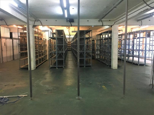 Gran Centro Logístico En Tres Cruces