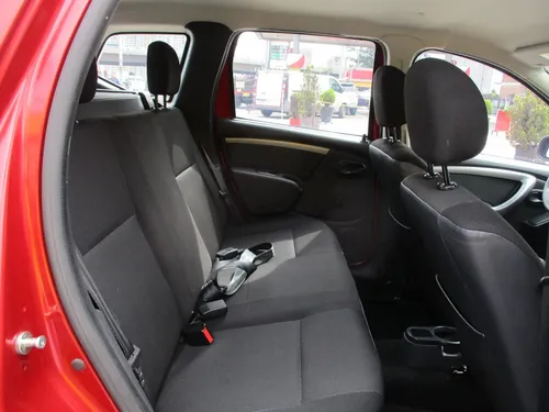 Renault Duster EXPRESSION 1600CC MT AA