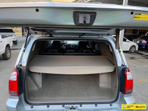 Toyota 4runner Sr5-automática