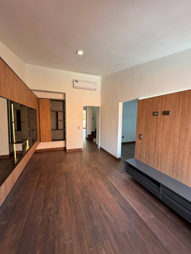 Townhouse De Lujo En Terrazas De Camoruco