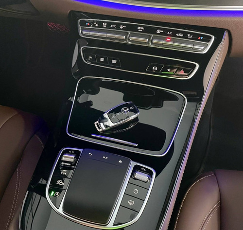 Imagem 13 de 15 de Mercedes-benz E 300 2.0 Cgi Gasolina Exclusive 9g-tronic